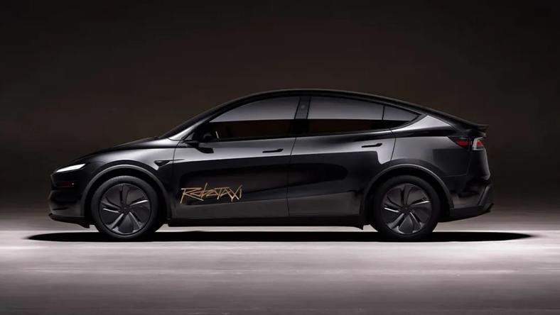 特斯拉Robotaxi上路,定向邀请、30元一次,有钱也体验不上